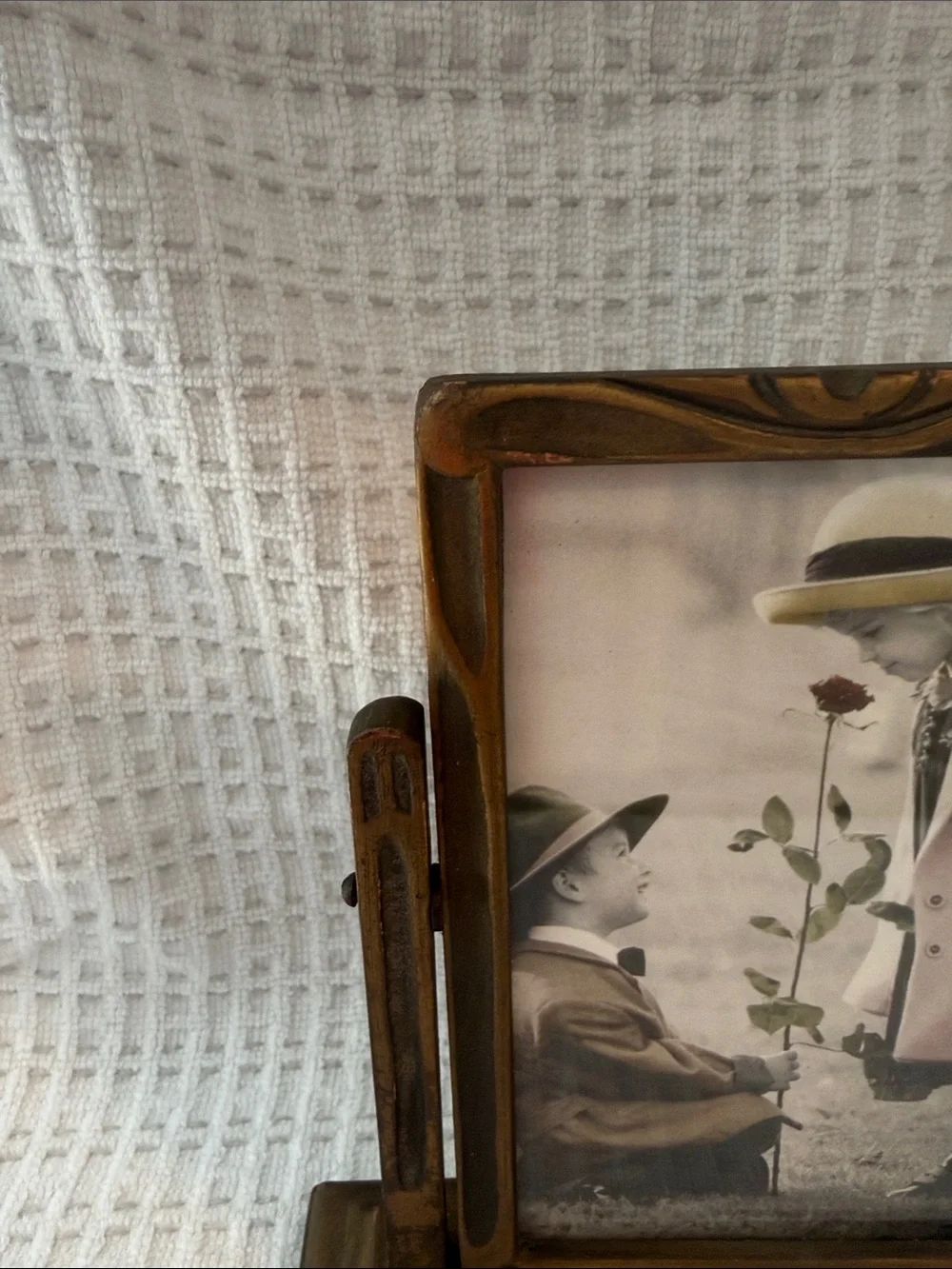 Vintage wood swivel gold bronzed picture frame